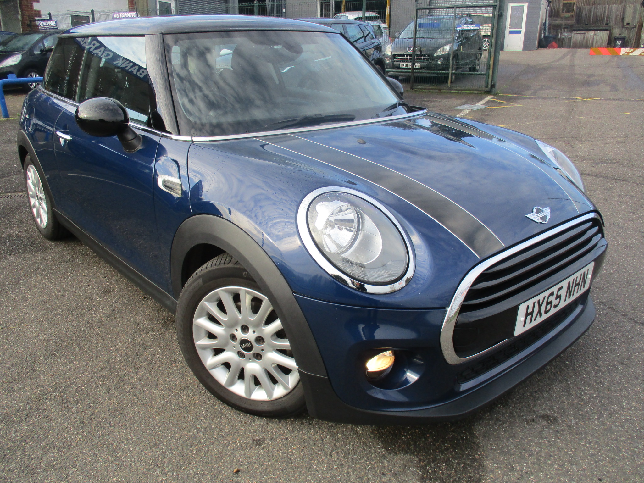 MINI COOPER 1.5 HATCH 2015